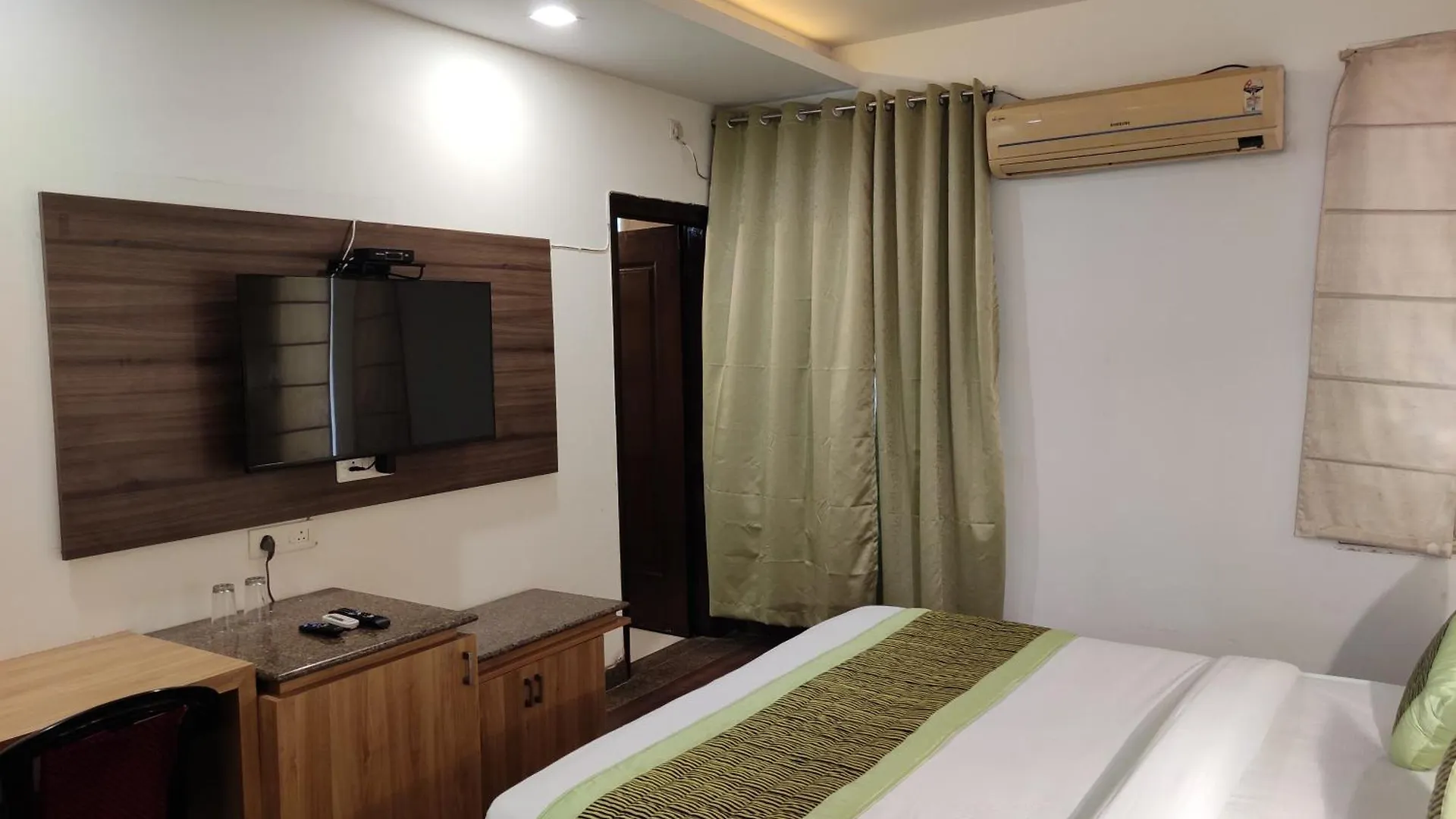 Pacific Inn Green, Gurgaon 4*,  Hindistan